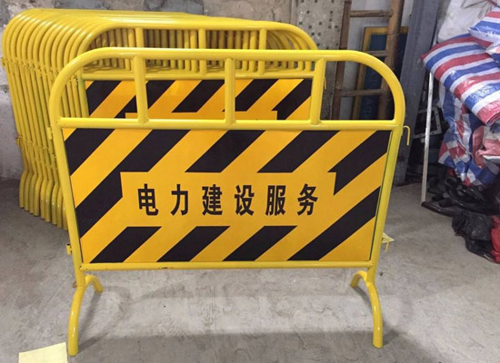 移动铁马